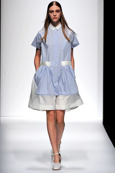 Look 9